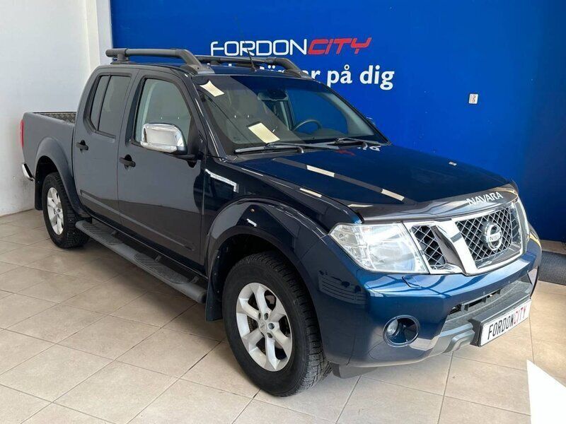 Blå Begagnad 2011 Nissan Navara Pickup | 99 900 kr (Lite dyr) - Bild 1/4