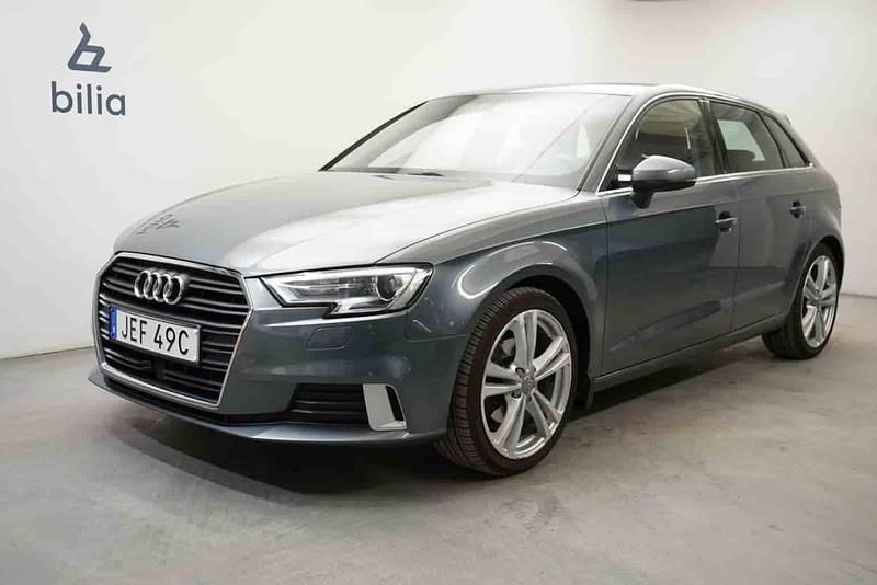Begagnad Audi A3 Sportback 2019 Grå Halvkombi