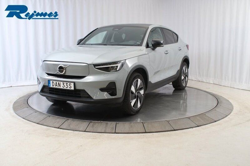 Grå Begagnad 2023 Volvo EC40 Core SUV | 389 900 kr (Superpris) - Bild 1/4
