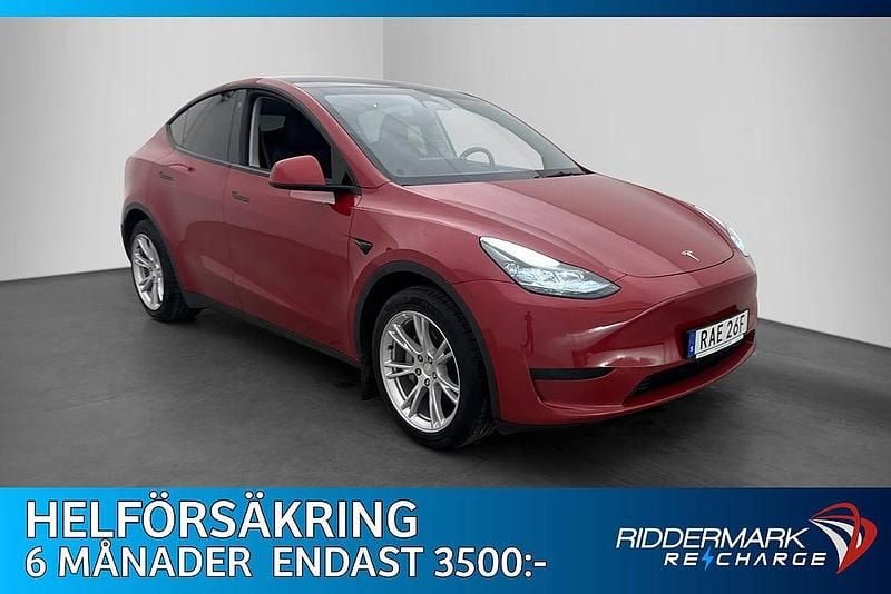 Röd Begagnad 2023 Tesla Model Y Standard Range SUV | 369 900 kr (Marknadspris) - Bild 1/3