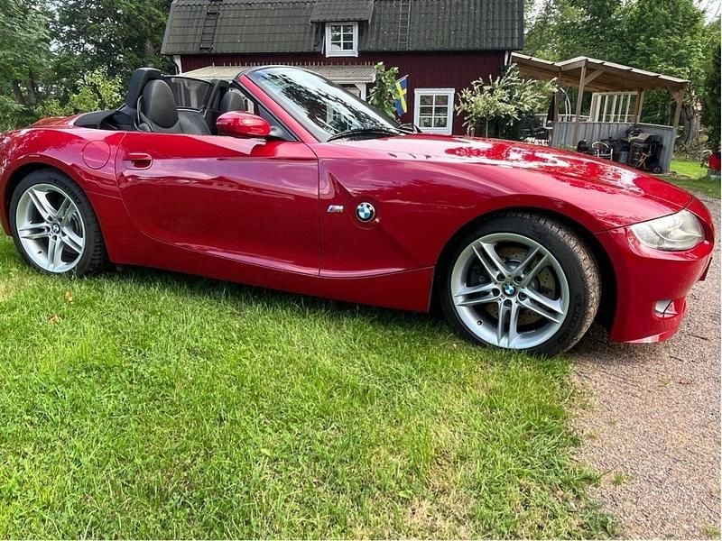 Röd Begagnad 2006 BMW Z4 M Cab | 320 000 kr - Bild 1/4