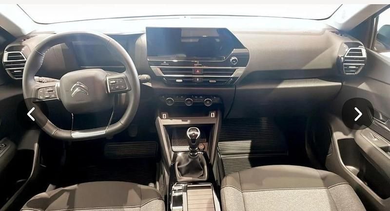 Vit Begagnad 2021 Citroën C4 PureTech Halvkombi | 157 000 kr (Marknadspris) - Bild 1/4