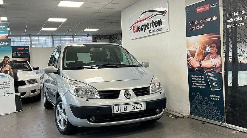 Ljusgrå Begagnad 2003 Renault Scénic II Minibuss | 19 900 kr (Marknadspris) - Bild 1/4