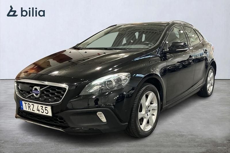 Svart Begagnad 2016 Volvo V40 CC Business Edition Kombi | 139 900 kr (Bra pris) - Bild 1/4
