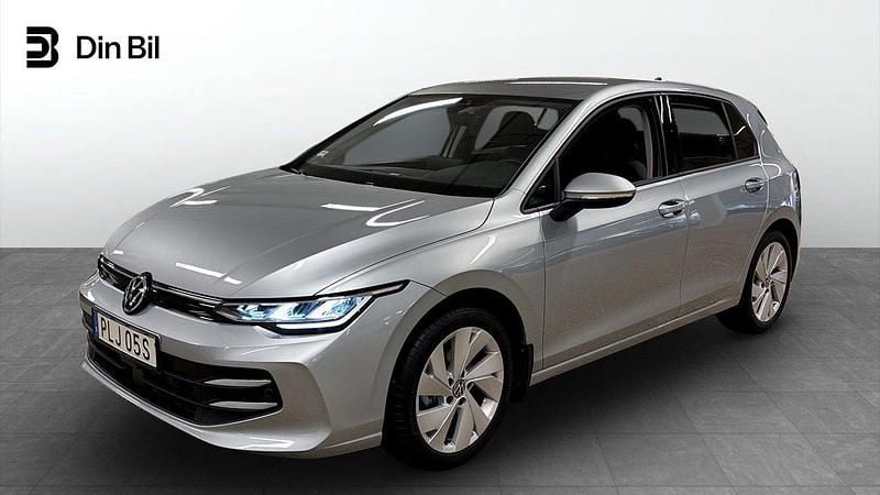 Silver Begagnad 2024 VW Golf VIII Edition Halvkombi | 304 900 kr (Marknadspris) - Bild 1/4
