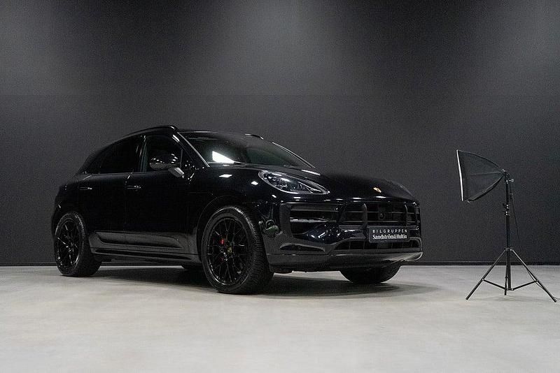 Svart Begagnad 2020 Porsche Macan GTS SUV | 719 000 kr (Lite dyr) - Bild 1/4