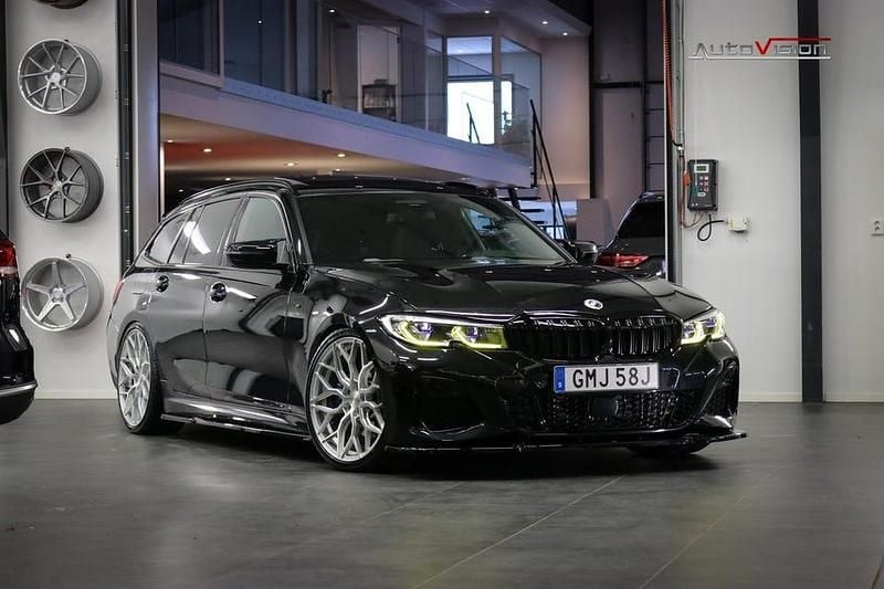 Svart Begagnad 2020 BMW M340 M Sport Sedan | 549 900 kr (Marknadspris) - Bild 1/4