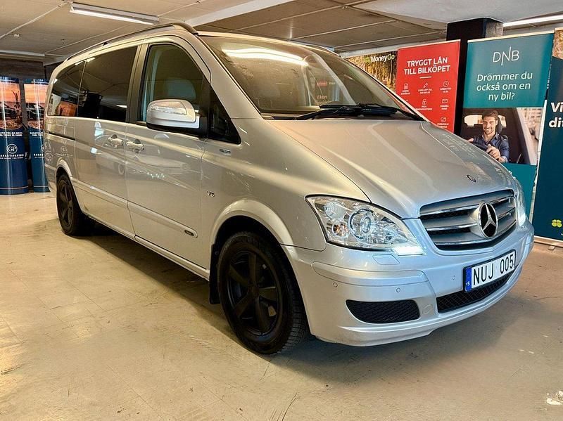 Silver Begagnad 2012 Mercedes Viano Minibuss | 99 900 kr (Superpris) - Bild 1/4