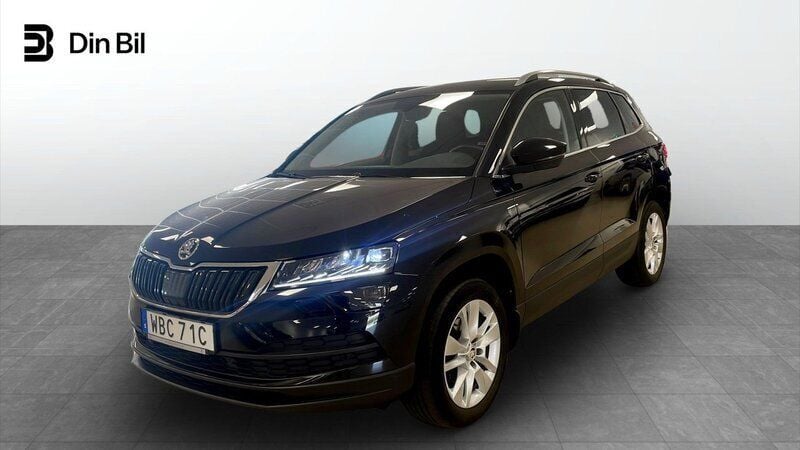 Svart Begagnad 2021 Skoda Karoq Style SUV | 229 900 kr (Marknadspris) - Bild 1/4