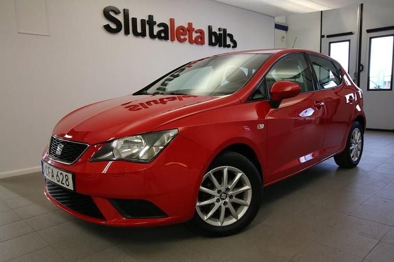 Röd Begagnad 2016 Seat Ibiza Style Halvkombi | 109 900 kr (Marknadspris) - Bild 1/4