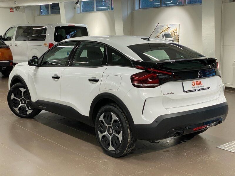 Ny Citroën Berlingo Business Class 130 HK (95 kW) 2025 Vit kaolin Minibuss