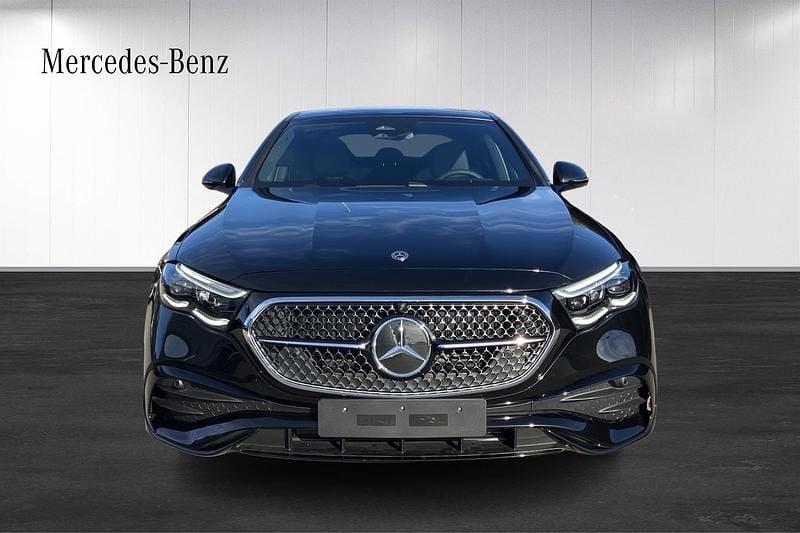 Begagnad Mercedes E400 381 HK (280 kW) 2025 Svart (black) Sedan