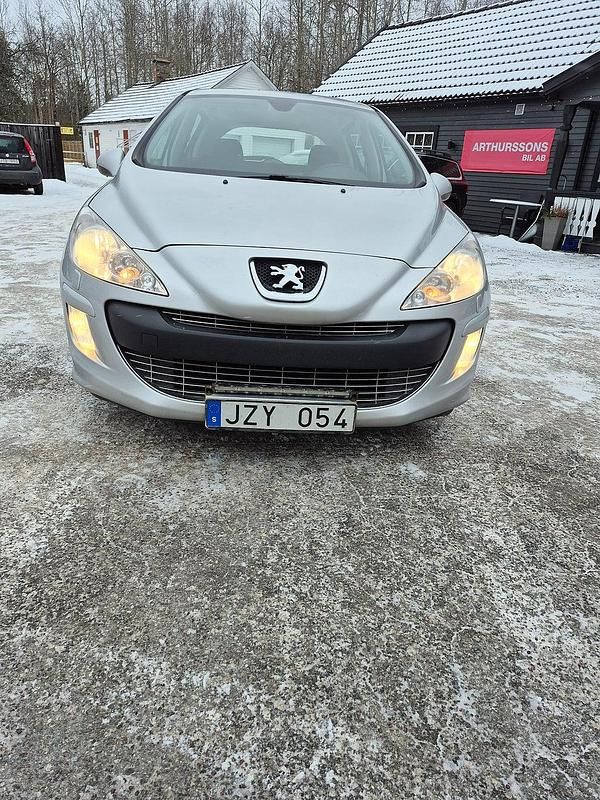Begagnad Peugeot 308 150 HK (110 kW) 2009 Grå Halvkombi