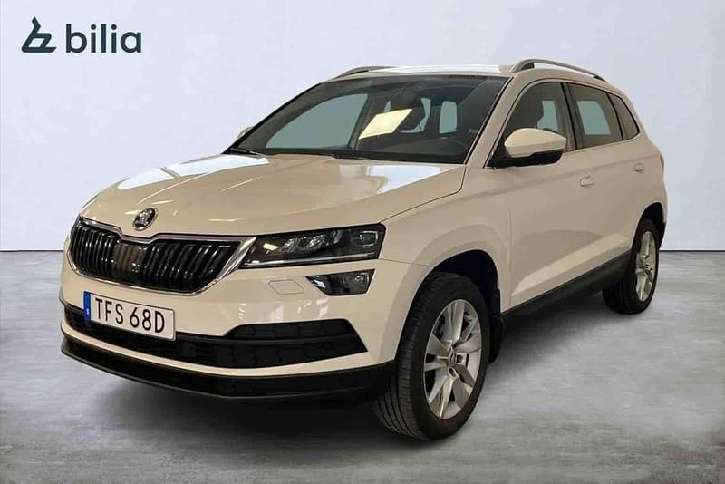 Vit Begagnad 2021 Skoda Karoq SUV | 234 900 kr (Marknadspris) - Bild 1/1