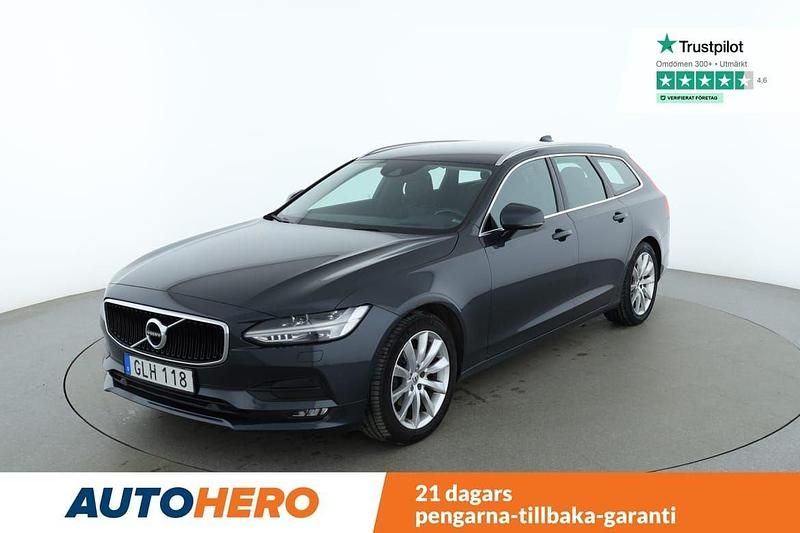 Grå Begagnad 2018 Volvo V90 Momentum Kombi | 197 000 kr (Marknadspris) - Bild 1/4
