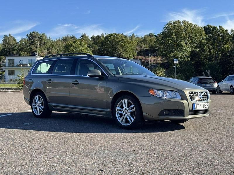Grön Begagnad 2012 Volvo V70 Momentum Kombi | 69 900 kr (Superpris) - Bild 1/4