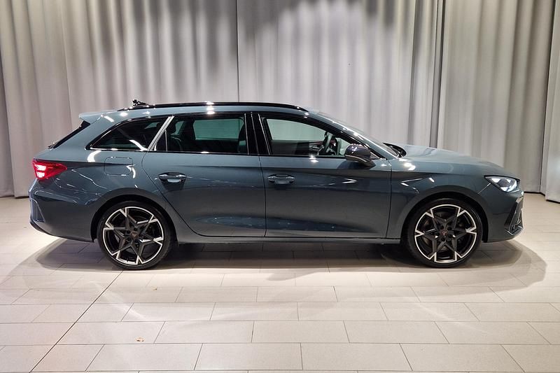 Ny Cupra Leon VZ 2026 Blå