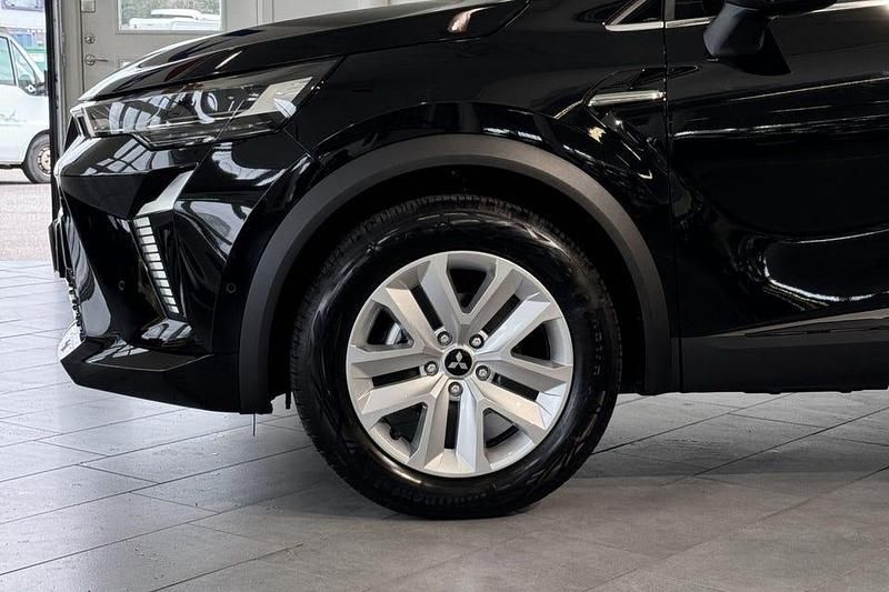 Begagnad Mitsubishi ASX Intense 161 HK (118 kW) 2024 Onyx black SUV