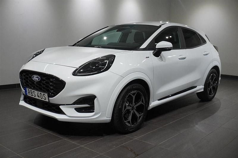 Vit Ny 2024 Ford Puma ST-Line SUV | 269 900 kr (Bra pris) - Bild 1/4