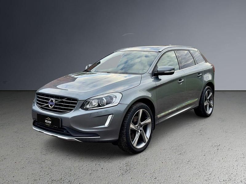 Grå Begagnad 2016 Volvo XC60 Summum SUV | 239 900 kr (Lite dyr) - Bild 1/4