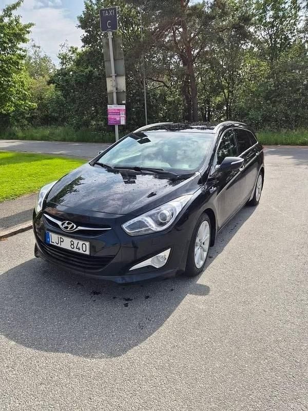 Begagnad 2013 Hyundai i40 Kombi | 90 000 kr (Marknadspris) - Bild 1/4