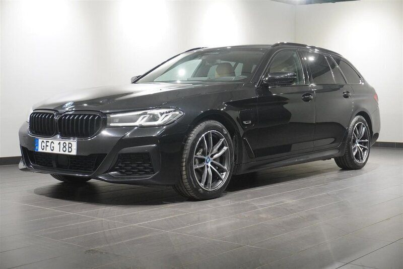 Okänd Begagnad 2022 BMW 530e M Sport Kombi | 499 900 kr (Dyr) - Bild 1/4