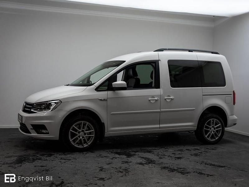Begagnad VW Caddy 150 HK (110 kW) 2018 Vit Minibuss