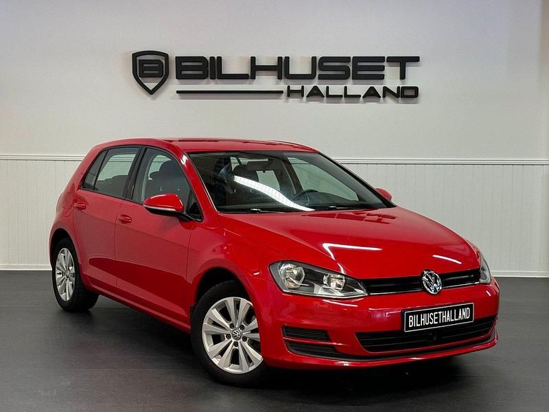 Begagnad 2013 VW Golf VII Highline Halvkombi | 99 500 kr (Marknadspris) - Bild 1/4