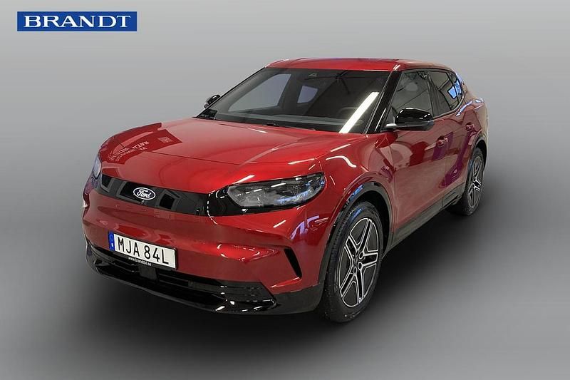 Röd Ny 2025 Ford Capri Extended Range | 716 900 kr - Bild 1/4