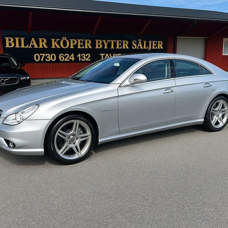 Silver Begagnad 2005 Mercedes CLS55 AMG AMG Sportkupé | 245 000 kr - Bild 1/3