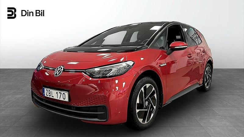 Begagnad VW ID.3 Pro Performance 150 kW (204 HK) 2023 Kings red metallic Halvkombi