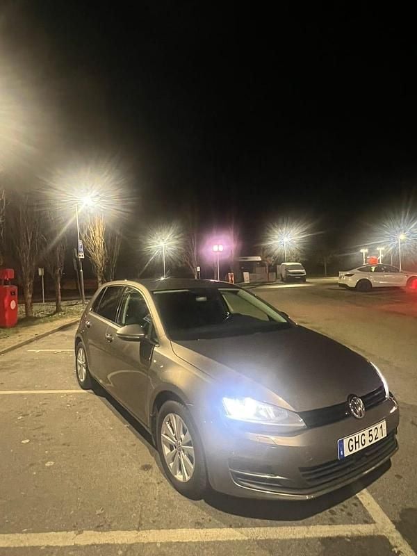 Begagnad 2013 VW Golf VII Halvkombi | 79 000 kr (Marknadspris) - Bild 1/4
