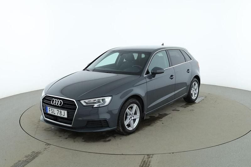 Begagnad Audi A3 151 HK (111 kW) 2019 Grå Sedan