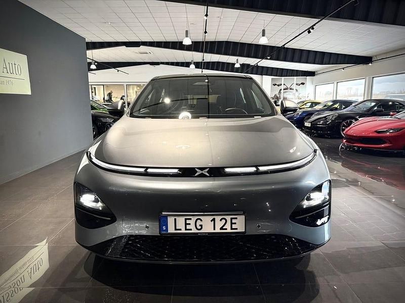 Begagnad XPENG G6 AWD Performance 350 kW (476 HK) 2024 Grå SUV