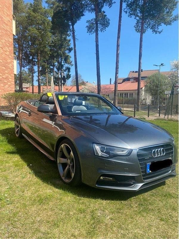 Grå Begagnad 2013 Audi A5 Cabriolet S-Line Cab | 229 000 kr (Lite dyr) - Bild 1/4