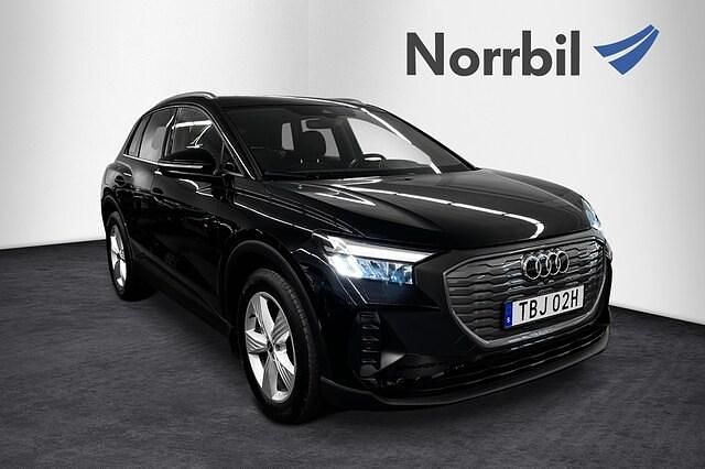 Svart Begagnad 2023 Audi Q4 e-tron Proline SUV | 429 000 kr (Lite dyr) - Bild 1/4
