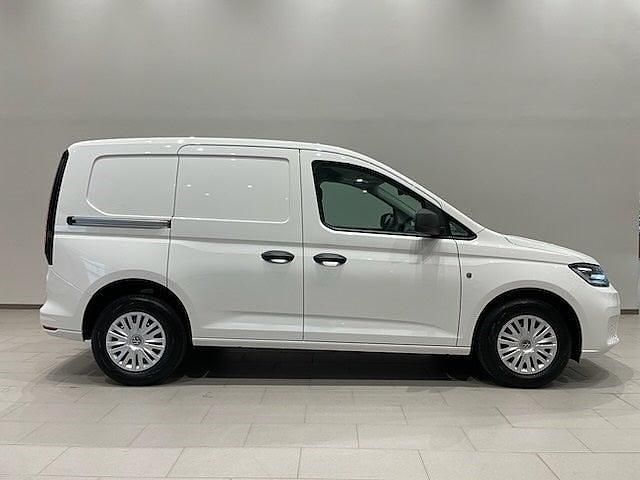 Vit Ny 2026 VW Caddy Minibuss | 312 375 kr (Marknadspris) - Bild 1/4