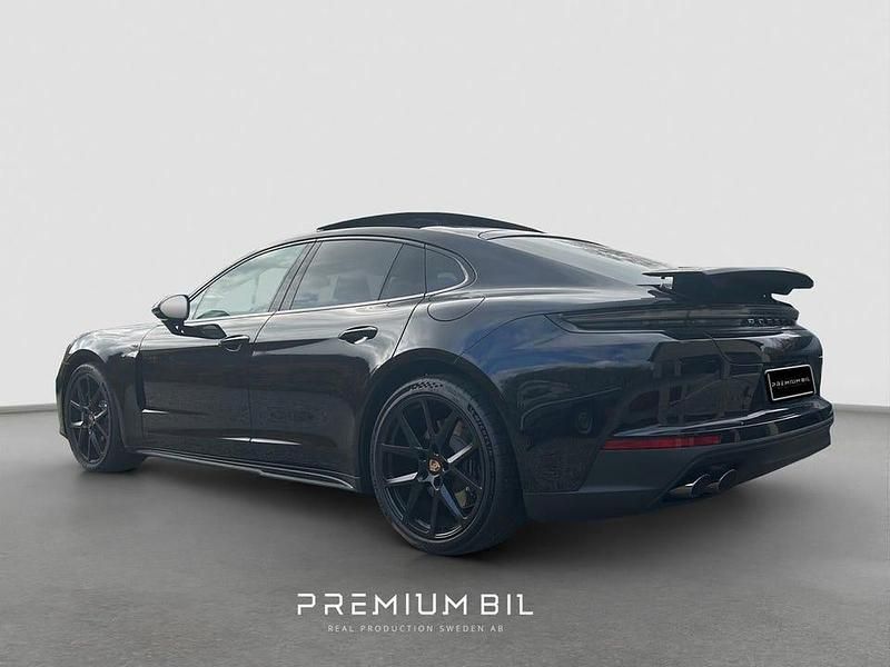 Ny Porsche Panamera 4 471 HK (346 kW) 2025 Svart Sedan