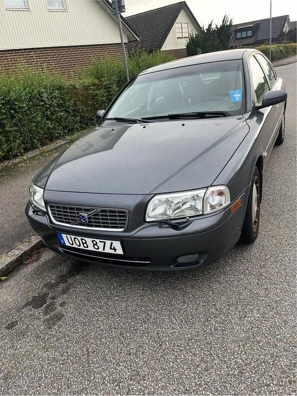 Begagnad 2004 Volvo S80 Business Edition Sedan | 32 000 kr (Bra pris) - Bild 1/2