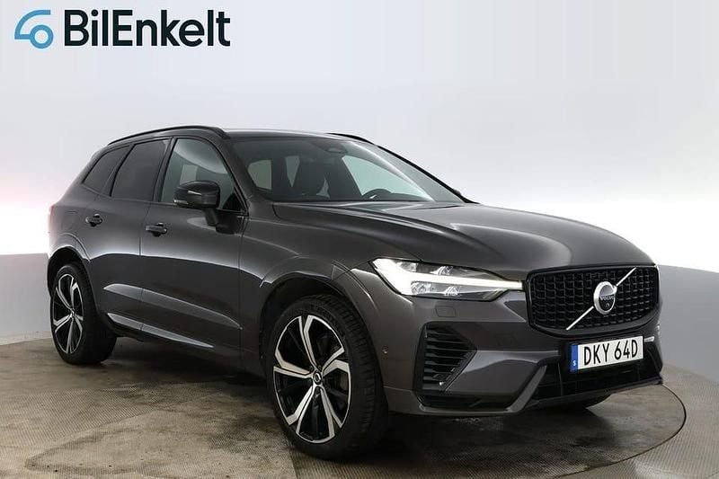 Grå Begagnad 2022 Volvo XC60 SUV | 459 900 kr (Dyr) - Bild 1/4