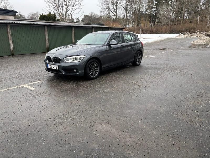 Begagnad BMW 118 150 HK (110 kW) 2016 Halvkombi