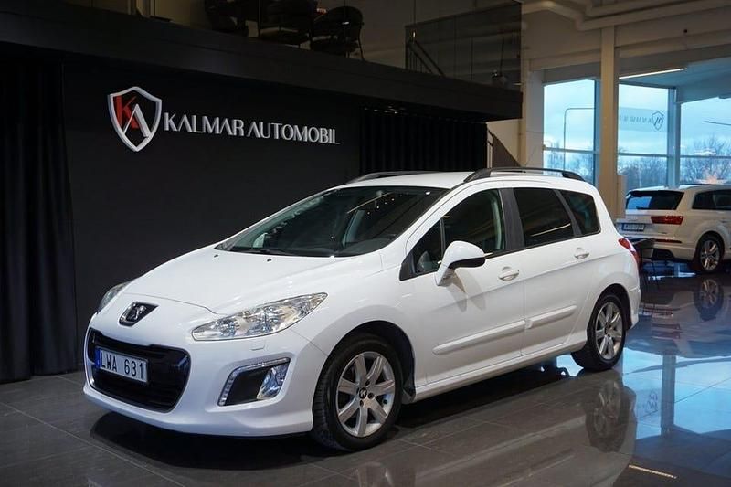 Begagnad Peugeot 308 SW 112 HK (82 kW) 2011 Vit Kombi