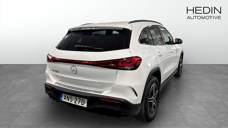 Begagnad Mercedes EQA250 AMG 139 kW (190 HK) 2023 Vit SUV