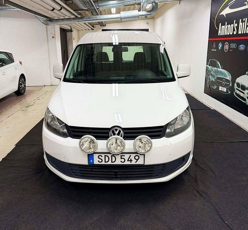Begagnad VW Caddy 75 HK (55 kW) 2015 Vit Minibuss