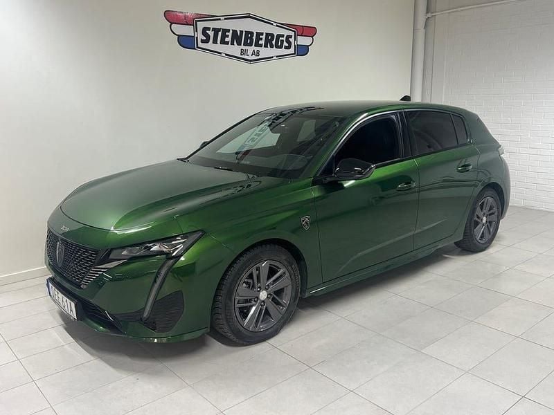 Begagnad Peugeot 308 131 HK (96 kW) 2024 Grön Halvkombi