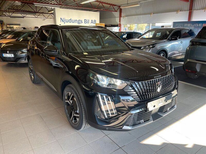 Svart Ny 2024 Peugeot 2008 SUV | 239 900 kr (Marknadspris) - Bild 1/4