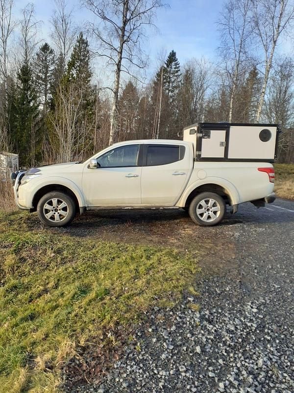 Begagnad 2017 Mitsubishi L200 Pickup | 168 000 kr (Bra pris) - Bild 1/4