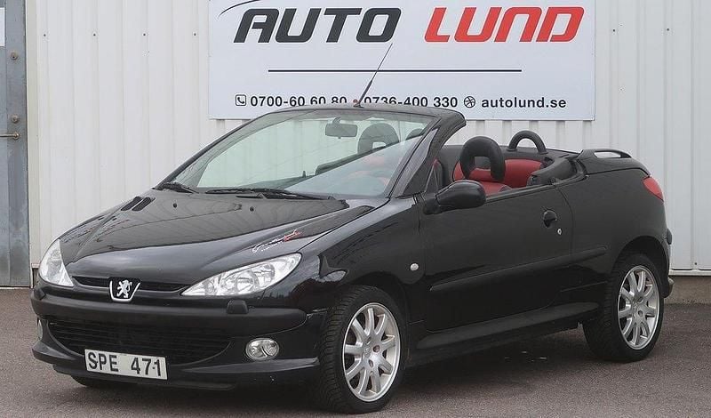 Svart Begagnad 2001 Peugeot 206 CC Cab | 25 000 kr (Marknadspris) - Bild 1/4