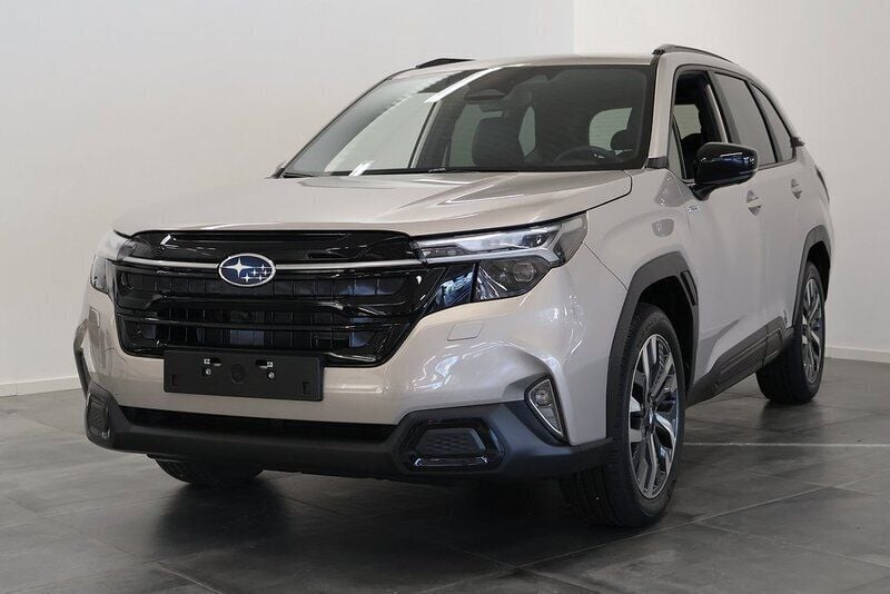 Brun Ny 2024 Subaru Forester SUV | 454 900 kr (Marknadspris) - Bild 1/4