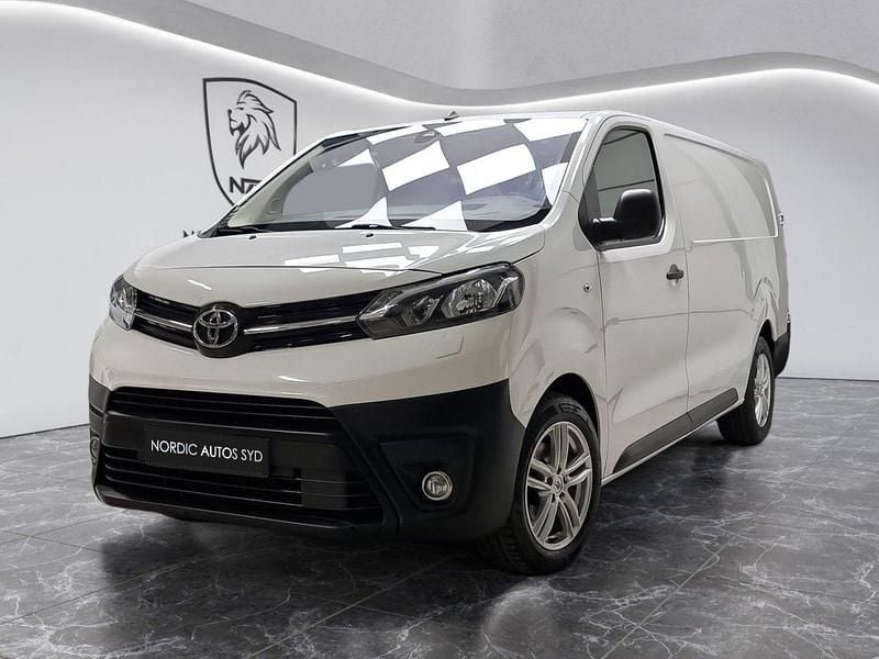 Vit Begagnad 2019 Toyota Proace Van | 179 900 kr (Superpris) - Bild 1/4